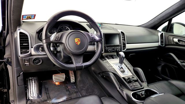 2013 Porsche Cayenne AWD 4dr Turbo - 23089768 - 12