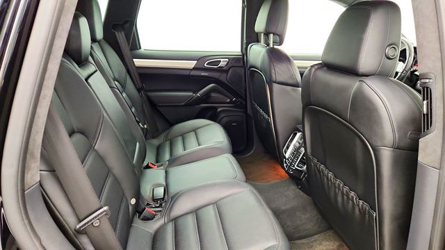 2013 Porsche Cayenne AWD 4dr Turbo - 23089768 - 22
