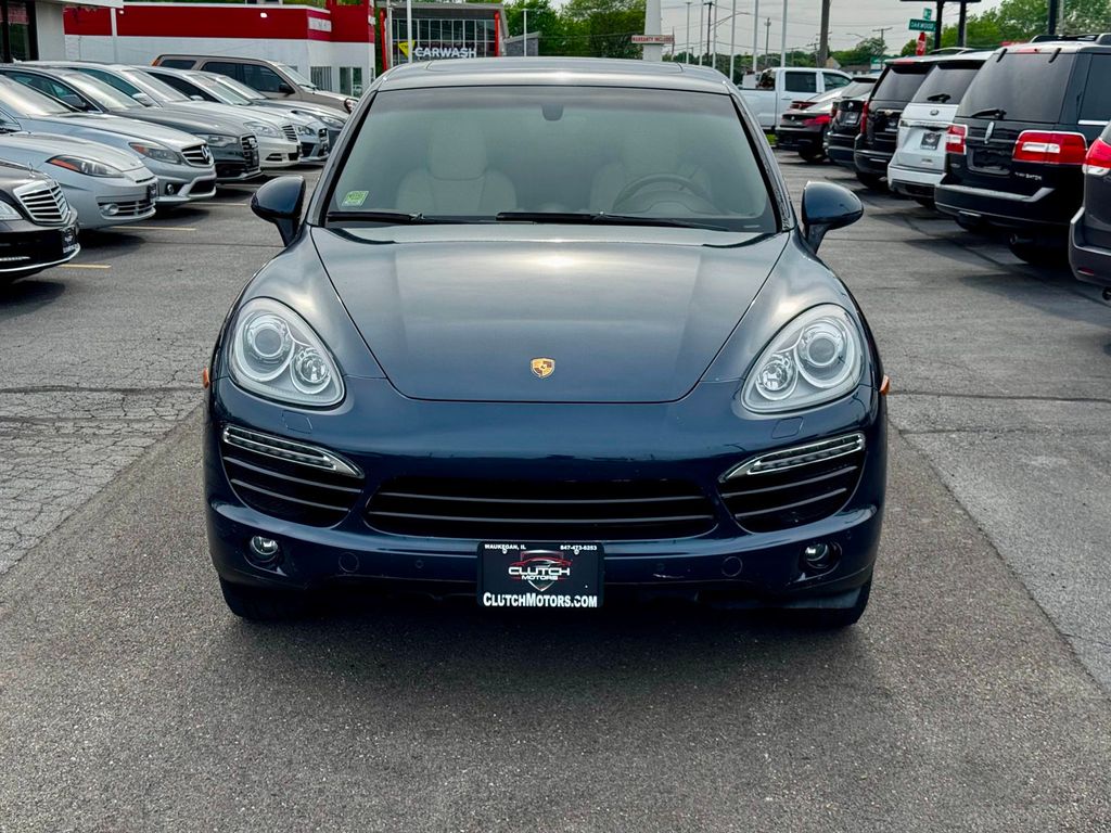 2013 Porsche Cayenne Base Trim - 23025609 - 1
