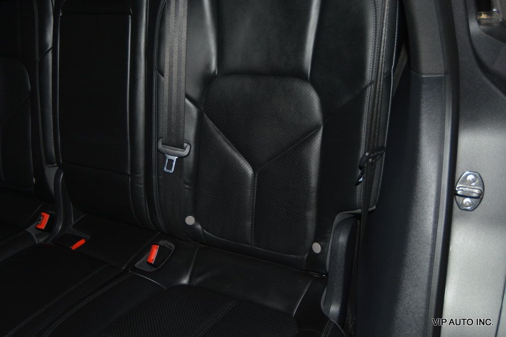 2013 Porsche Cayenne Base Trim - 22917751 - 23