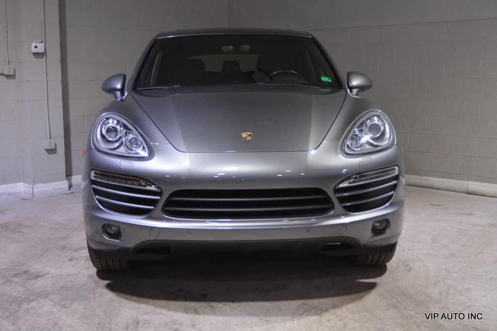 2013 Porsche Cayenne Base Trim - 22917751 - 34