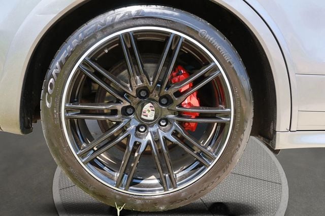 2013 Porsche Cayenne CAYENNE GTS, QUAD EXHAUST, NAVI, SPOILER, BLUETOOTH, 21" WHEELS! - 22906720 - 15