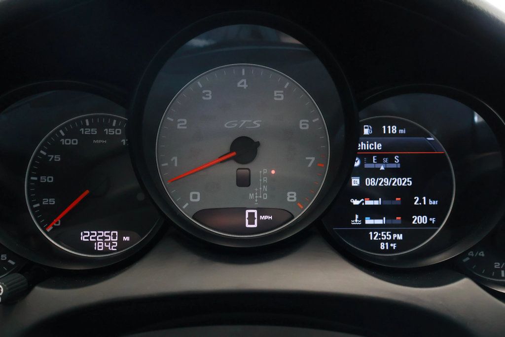2013 Porsche Cayenne GTS photo 29