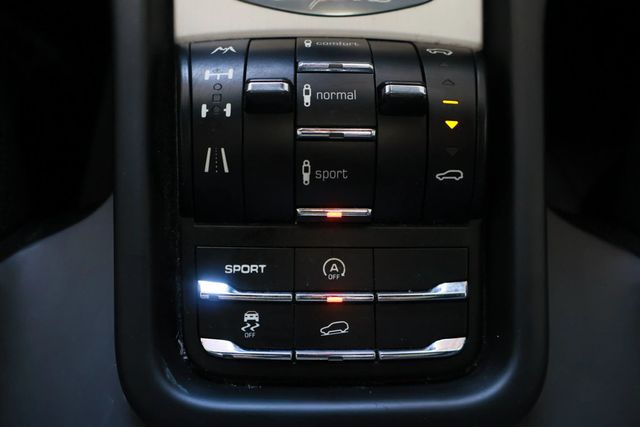 2013 Porsche Cayenne CAYENNE GTS, QUAD EXHAUST, NAVI, SPOILER, BLUETOOTH, 21" WHEELS! - 22906720 - 38