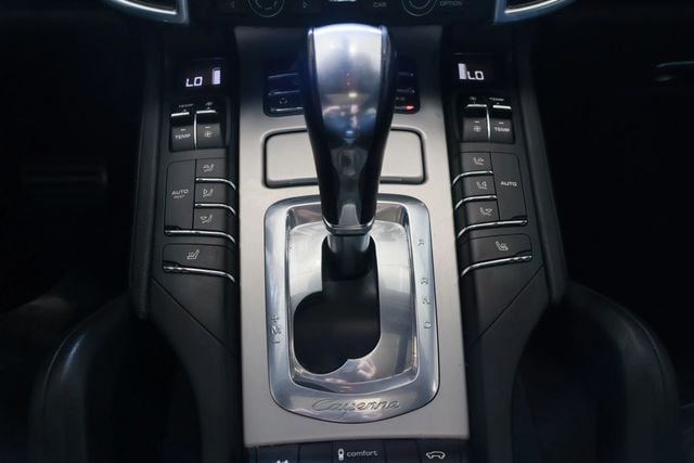 2013 Porsche Cayenne CAYENNE GTS, QUAD EXHAUST, NAVI, SPOILER, BLUETOOTH, 21" WHEELS! - 22906720 - 39