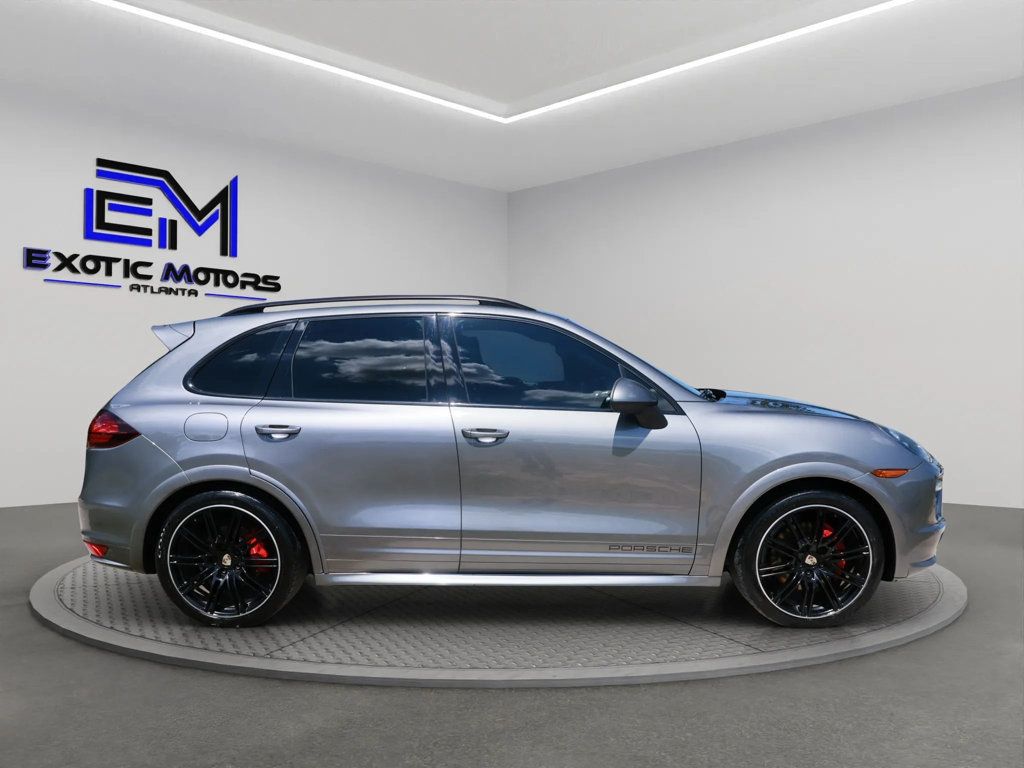 2013 Porsche Cayenne GTS photo 6