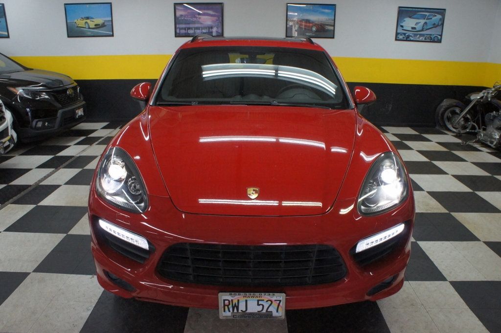 2013 Porsche Cayenne GTS - 22112658 - 10