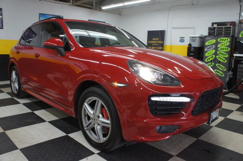 2013 Porsche Cayenne GTS - 22112658 - 1