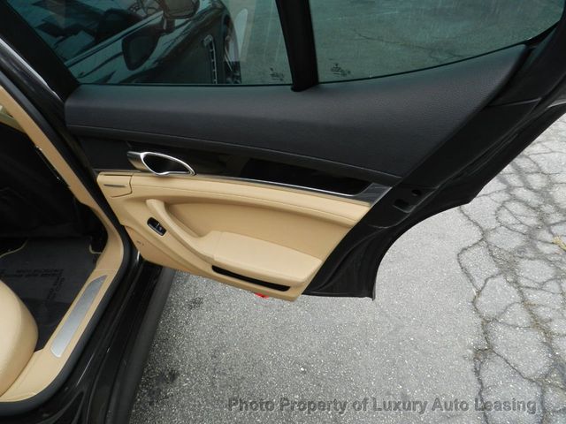 2013 Porsche Panamera 4dr Hatchback 4 Platinum Edition - 20142485 - 17