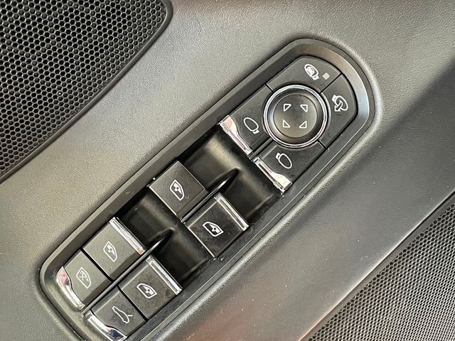 2013 Porsche Panamera 4dr Hatchback GTS - 23009250 - 17