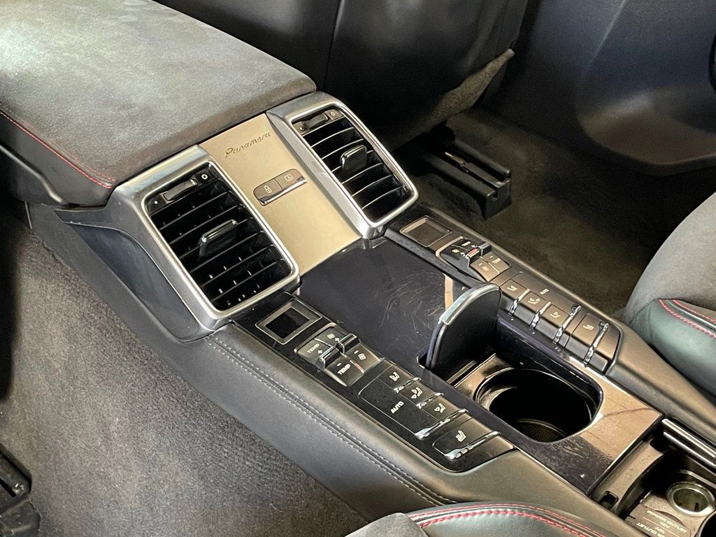 2013 Porsche Panamera 4dr Hatchback GTS - 23009250 - 22