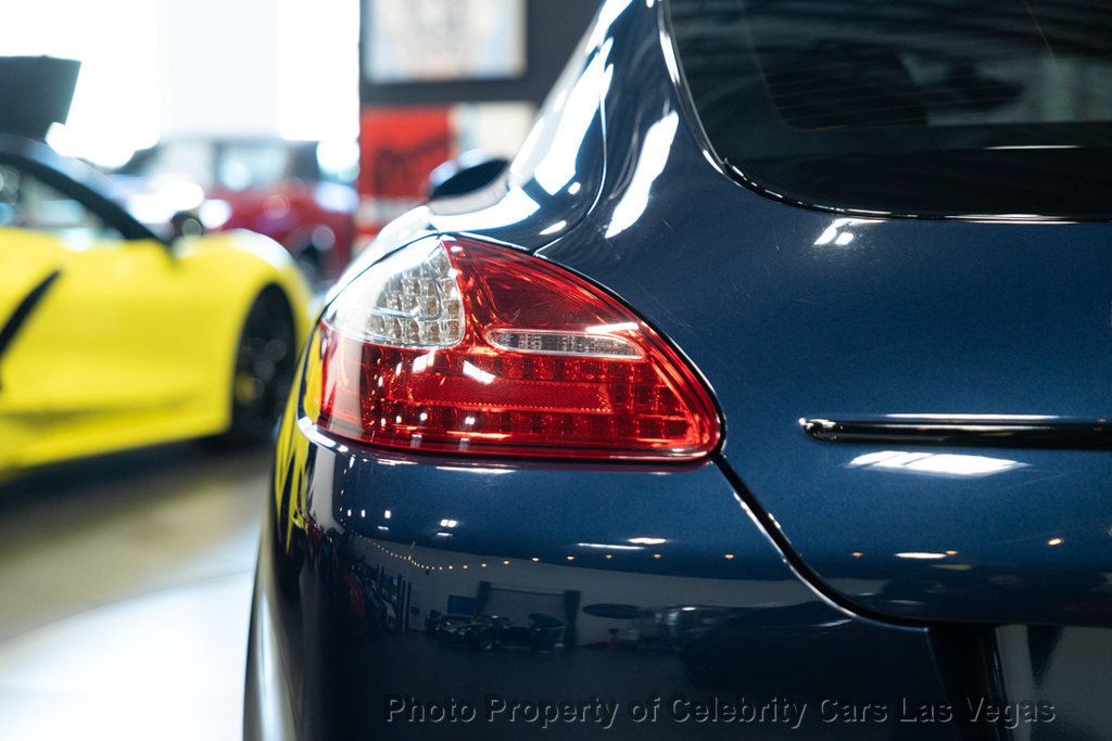 2013 Porsche Panamera 4dr Hatchback GTS - 22953934 - 12