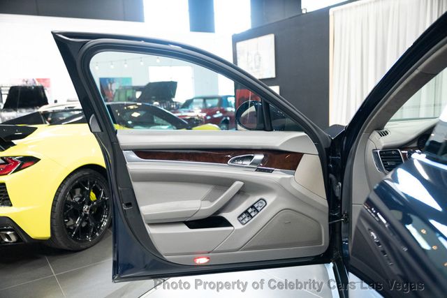 2013 Porsche Panamera 4dr Hatchback GTS - 22953934 - 18