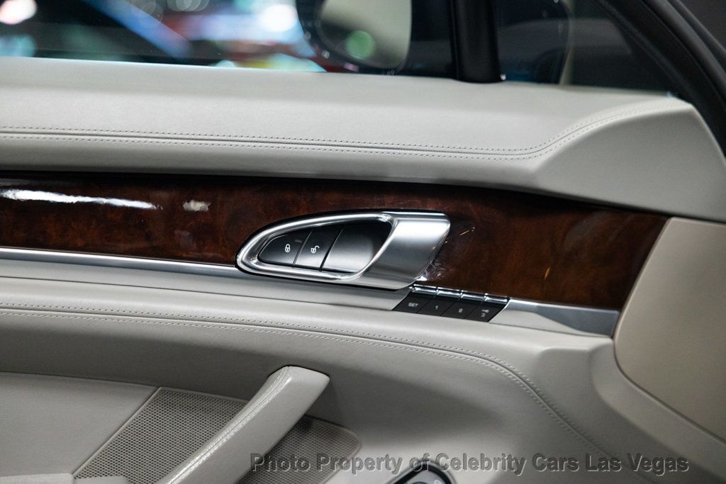 2013 Porsche Panamera 4dr Hatchback GTS - 22953934 - 26