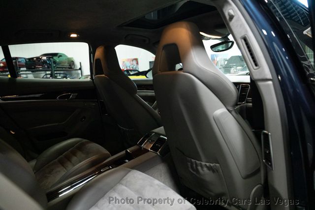 2013 Porsche Panamera 4dr Hatchback GTS - 22953934 - 29