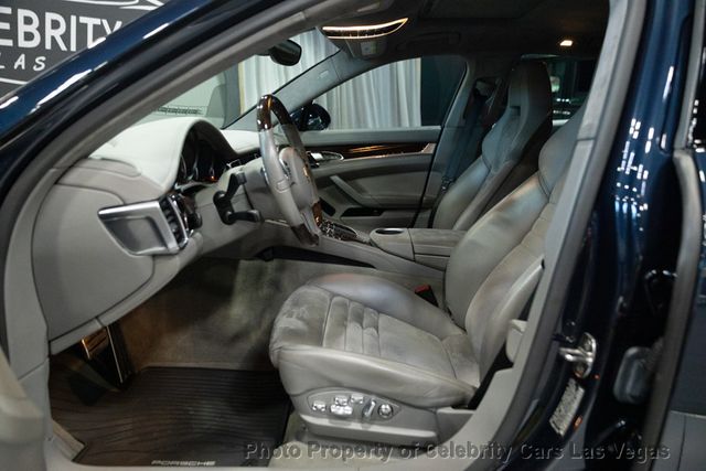 2013 Porsche Panamera 4dr Hatchback GTS - 22953934 - 3