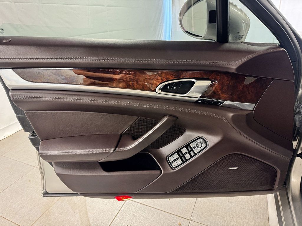 2013 Porsche Panamera V8 TWIN TURBO 500 H.P. AWD - 23086790 - 17