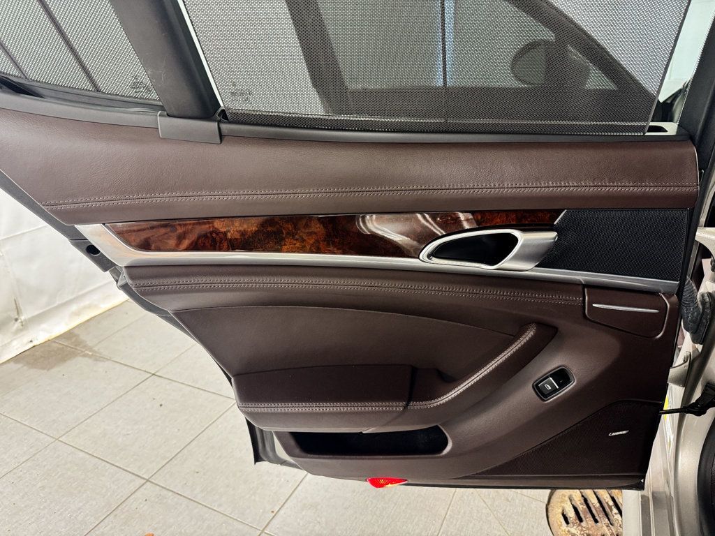 2013 Porsche Panamera V8 TWIN TURBO 500 H.P. AWD - 23086790 - 18