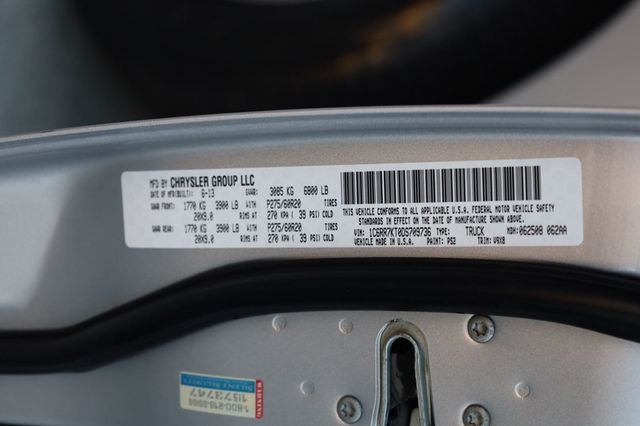 2013 Ram 1500 4WD Crew Cab 140.5" Express - 22936125 - 10