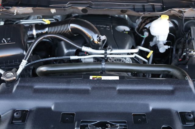 2013 Ram 1500 4WD Crew Cab 140.5" Express - 22936125 - 14