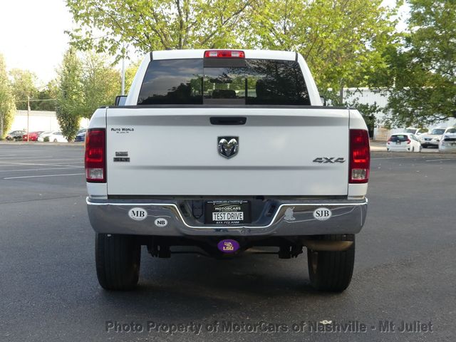 2013 Ram 1500 4WD Crew Cab 140.5" SLT - 23085607 - 9
