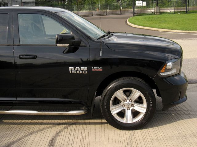 2013 Ram 1500 4WD Crew Cab 140.5" Sport - 22872987 - 9