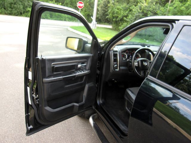 2013 Ram 1500 4WD Crew Cab 140.5" Sport - 22872987 - 15