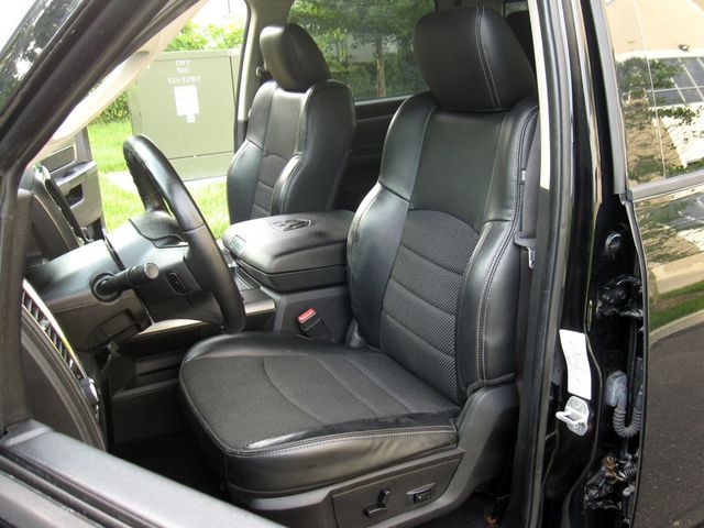 2013 Ram 1500 4WD Crew Cab 140.5" Sport - 22872987 - 17