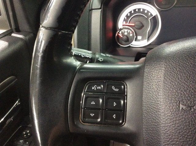 2013 Ram 1500 4WD Crew Cab 140.5" Sport - 22873060 - 10