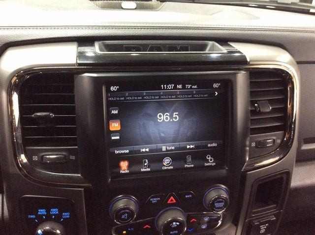 2013 Ram 1500 4WD Crew Cab 140.5" Sport - 22873060 - 15