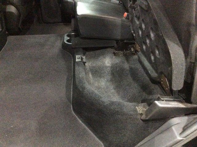 2013 Ram 1500 4WD Crew Cab 140.5" Sport - 22873060 - 25