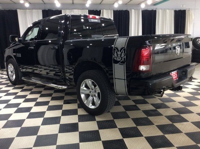 2013 Ram 1500 4WD Crew Cab 140.5" Sport - 22873060 - 3