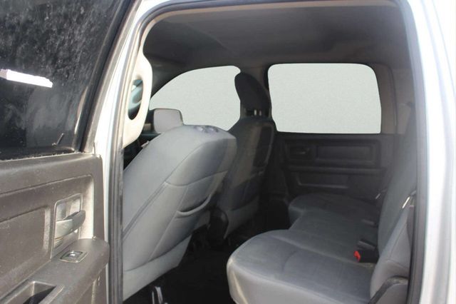 2013 Ram 1500 4WD Crew Cab 140.5" Tradesman - 23013503 - 5