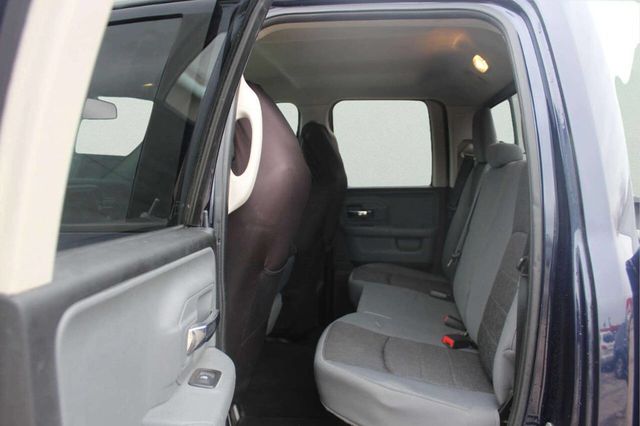 2013 Ram 1500 4WD Quad Cab 140.5" Big Horn - 23008692 - 5
