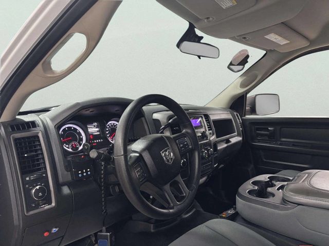 2013 Ram 1500 4WD Quad Cab 140.5" Express - 22976385 - 10