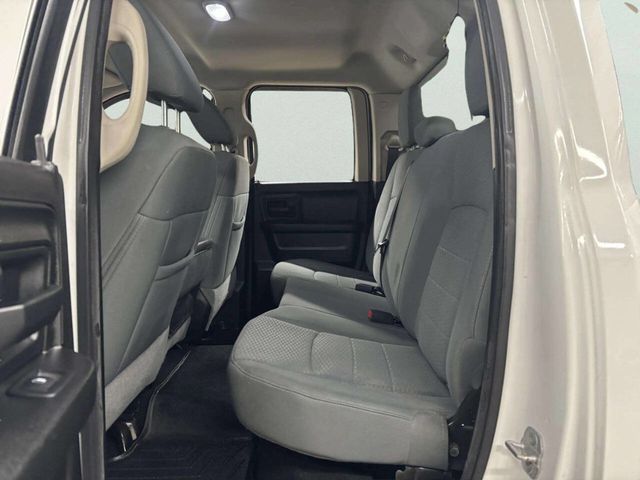 2013 Ram 1500 4WD Quad Cab 140.5" Express - 22976385 - 13