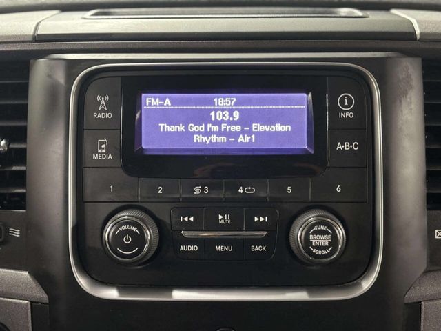 2013 Ram 1500 4WD Quad Cab 140.5" Express - 22976385 - 23