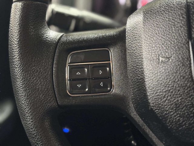 2013 Ram 1500 4WD Quad Cab 140.5" Express - 22976385 - 27