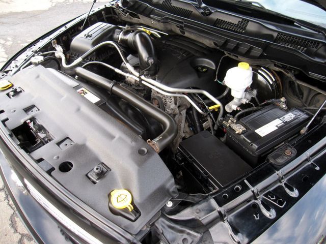 2013 Ram 1500 4WD Quad Cab 140.5" Sport - 22975623 - 33