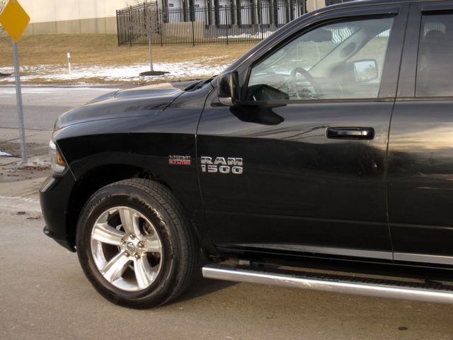 2013 Ram 1500 4WD Quad Cab 140.5" Sport - 22975623 - 6