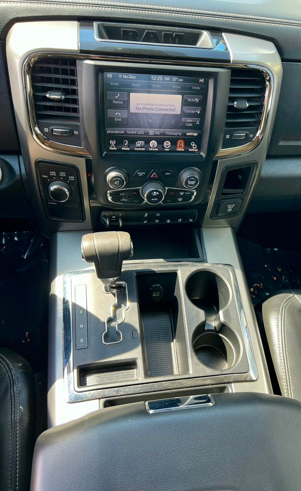 2013 Ram 1500 4WD Quad Cab 140.5" Sport - 22950216 - 26