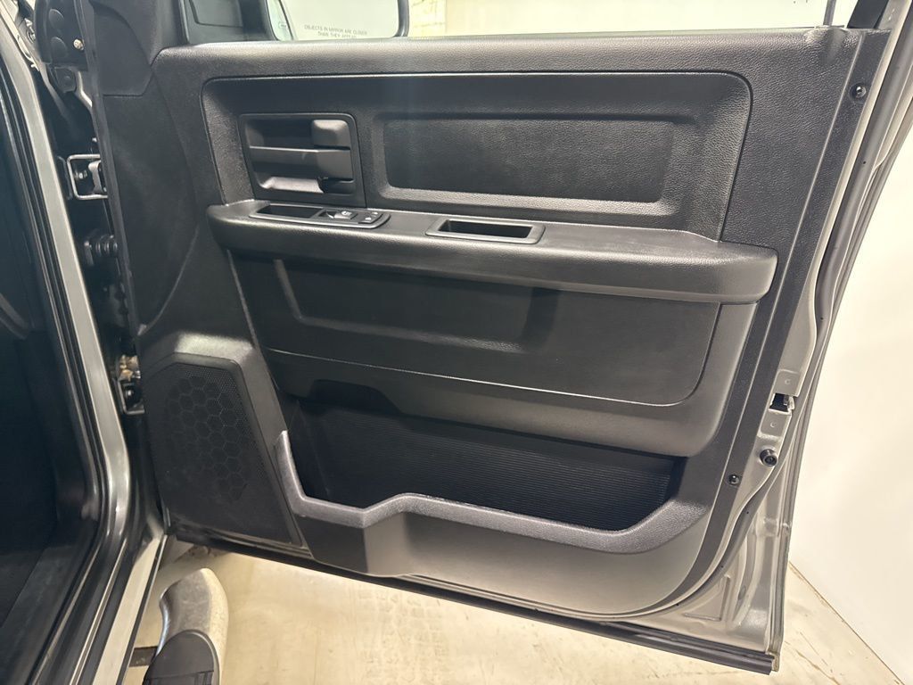 2013 Ram 1500 4WD Quad Cab 140.5" Tradesman - 22975230 - 37