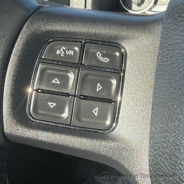 2013 Ram 1500 4WD QUAD CAB BIGHORN W/LUXURY PACKAGE - 22999026 - 28