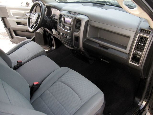 2013 Ram 1500 4WD Reg Cab 120.5" Express - 22983560 - 24