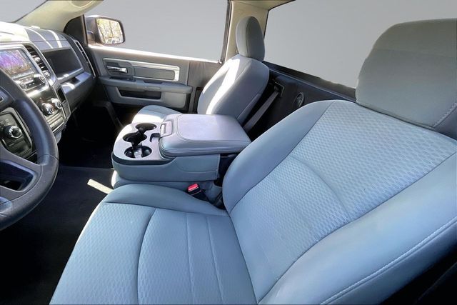 2013 Ram 1500 4WD Reg Cab 120.5" Express - 22996836 - 14