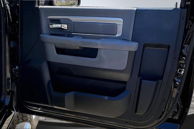 2013 Ram 1500 4WD Reg Cab 120.5" Express - 22996836 - 16