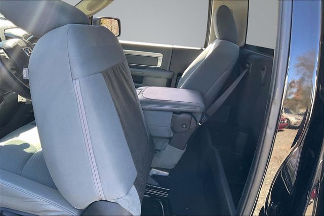 2013 Ram 1500 4WD Reg Cab 120.5" Express - 22996836 - 18