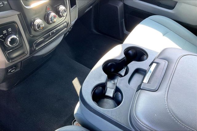 2013 Ram 1500 4WD Reg Cab 120.5" Express - 22996836 - 34