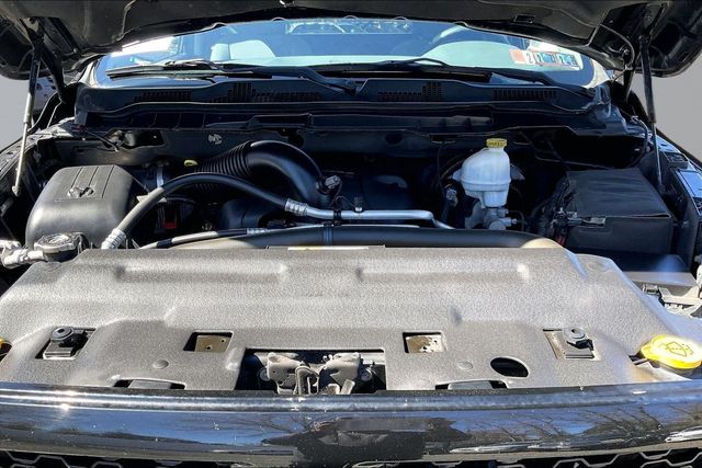 2013 Ram 1500 4WD Reg Cab 120.5" Express - 22996836 - 40