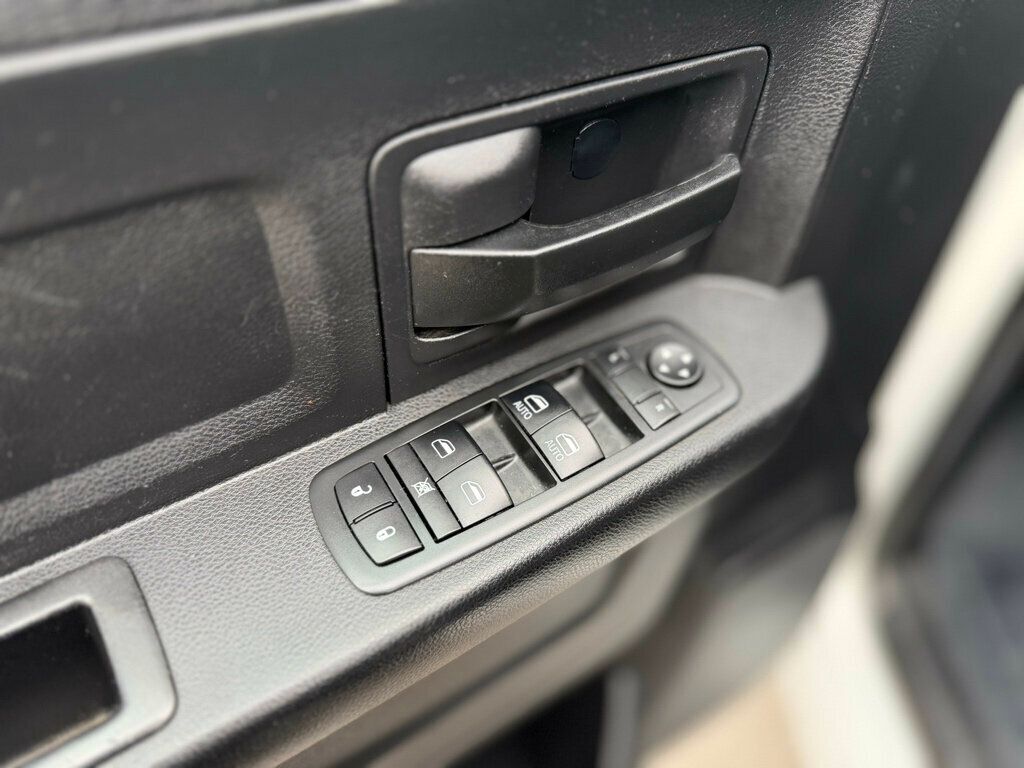 2013 Ram 2500 4WD Crew Cab 169" Tradesman - 22989740 - 10